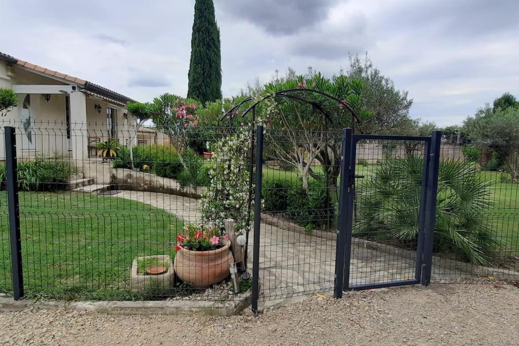 Villa L'Estel En Campagne Avec Piscine Privee Proche Arles Et Avignon Tarascon Luaran gambar